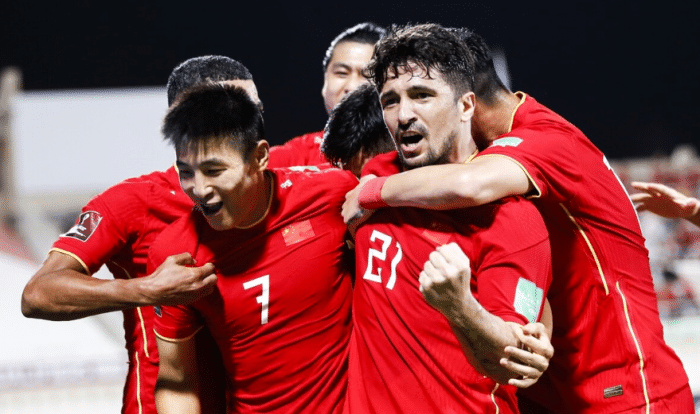 豪门2-0到4-1！33岁阿兰6场1球，回巴西夺首冠，巴甲首轮PK洛国富