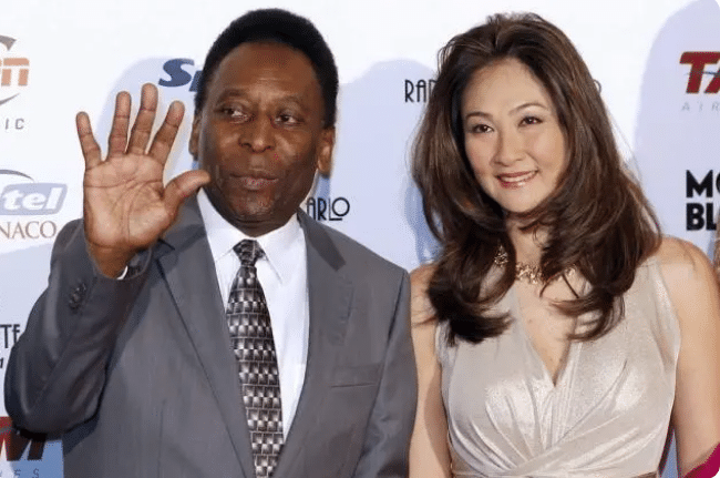 贝利情况如何？凌晨发声，1亿财产成焦点，小32岁日本妻子或一场空