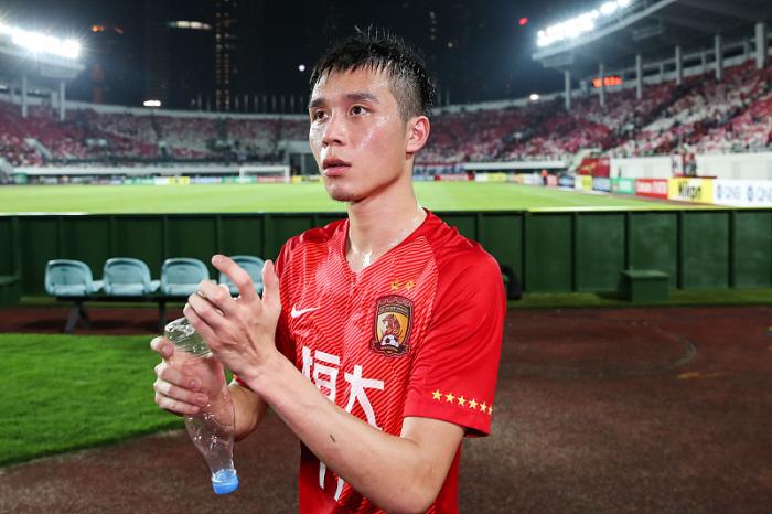 尴尬！张修维26岁生日无人问，名记曝广州队没与主力去留进行沟通